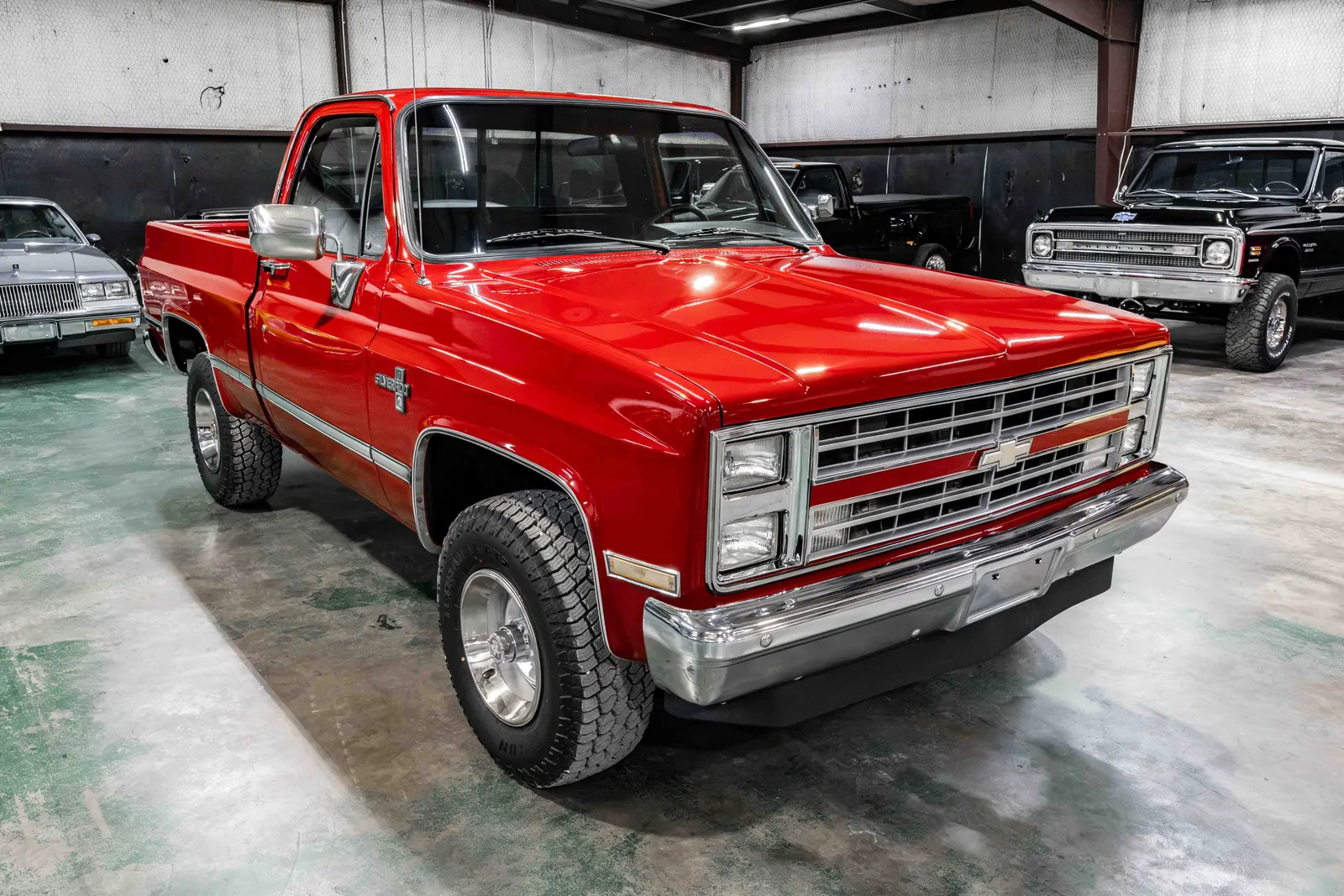 1986-Chevrolet-K10-Apple Red-111834-39.jpg